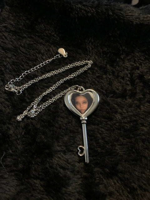 Photo Chains/Keychains/Pens